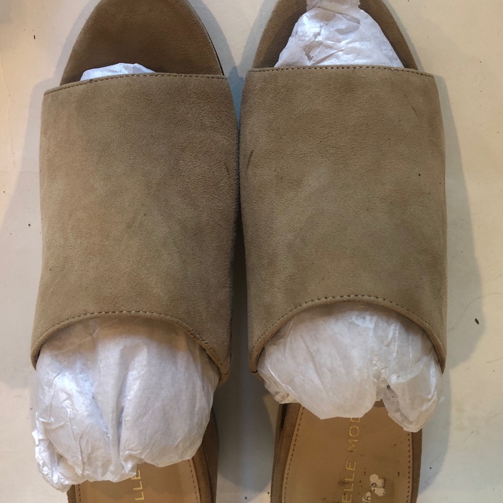 Pelle Moda sandals